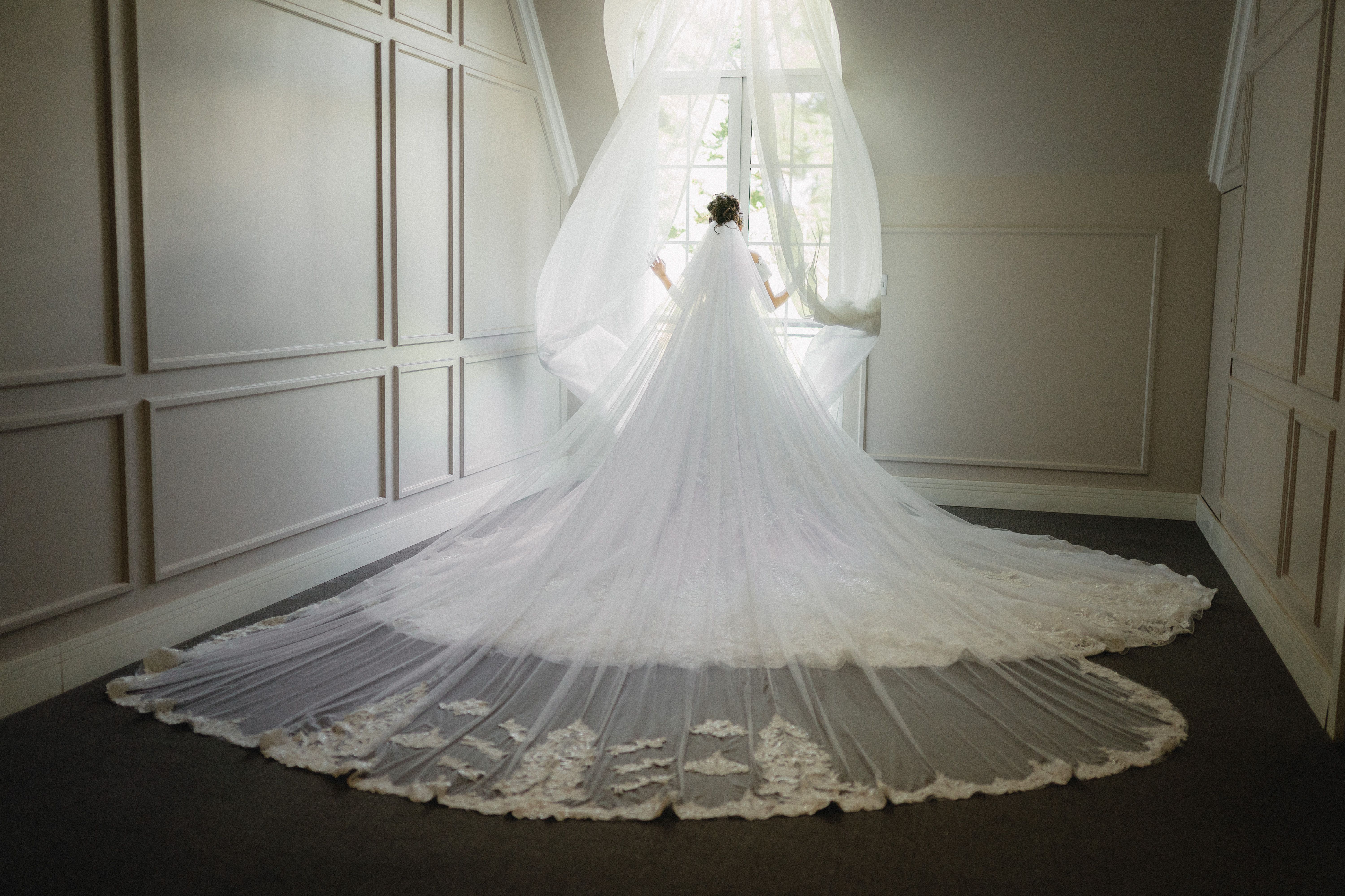 Cola catedral vestido novia larga ceremonial