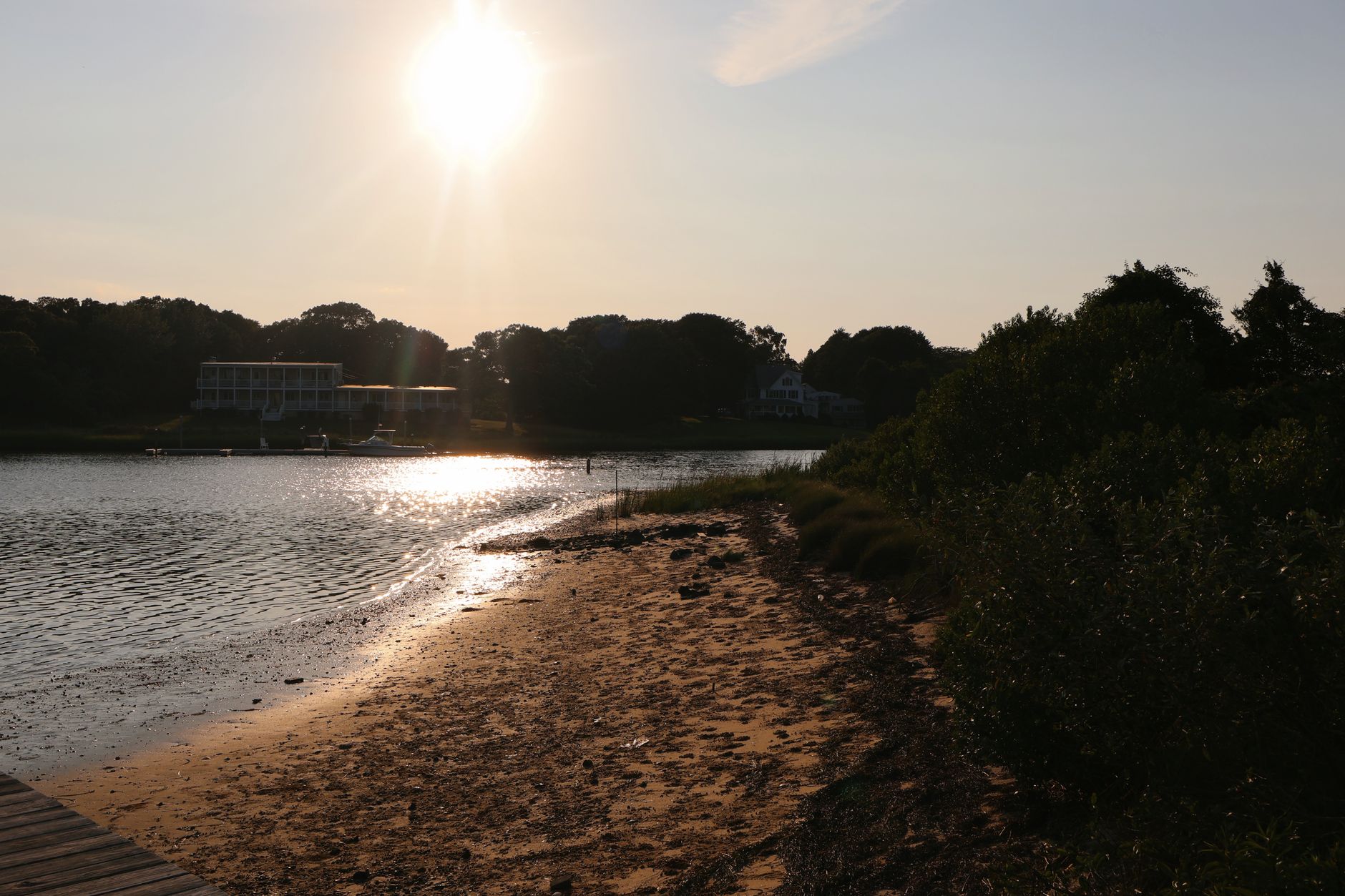 Meg Ryan Sells Hamptons Home for $15.25 Million