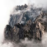 Foggy mountain peaks by Willian Justen de Vasconcellos on Pexels