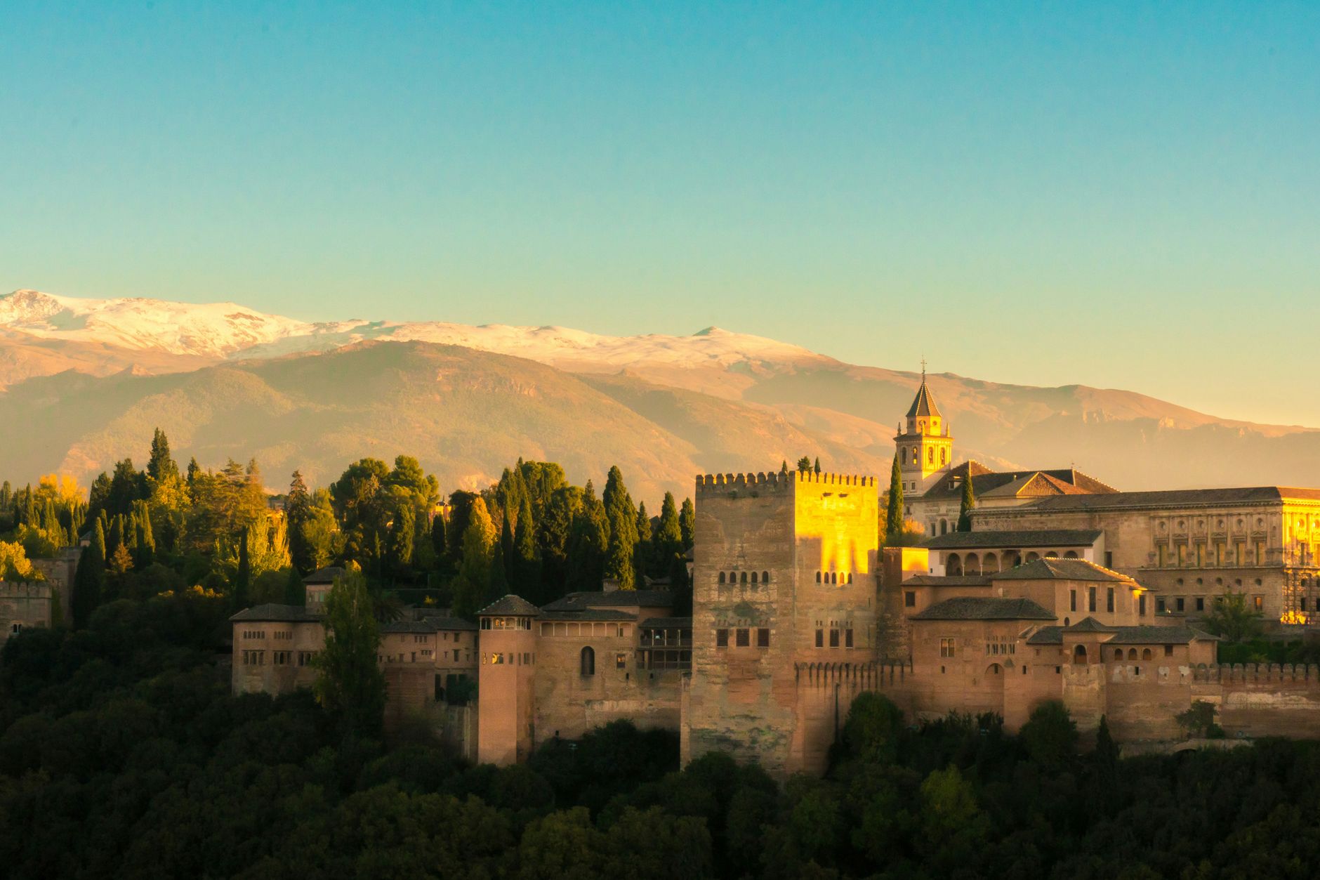 Popular sights in Granada Landmarks in Granada