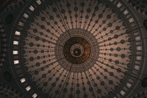 Free Detailed view of an ornate mosque dome with Islamic geometric patterns in Türkiye. Stock Photo