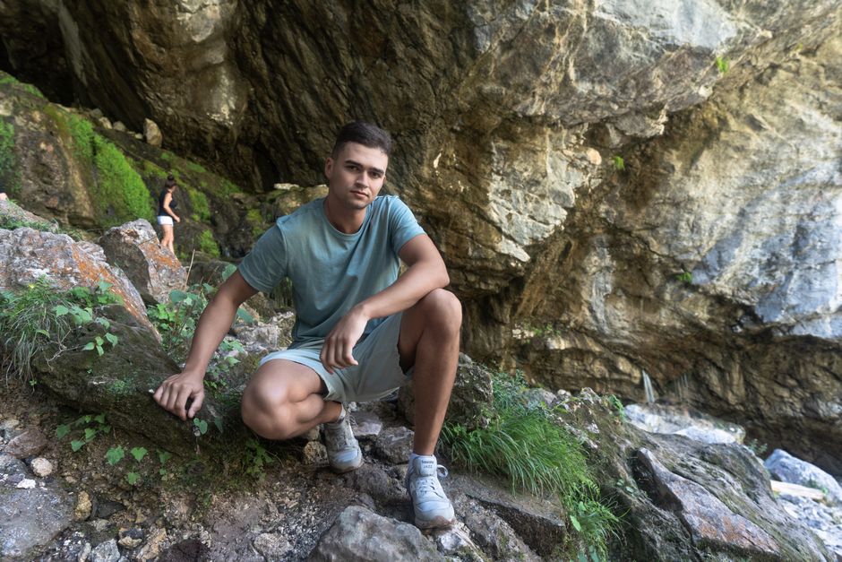 Exploring the Caves of Ba Be: A Journey into the Earth's Depths Exploring the Caves of Ba Be: A Journey into the Earth's Depths