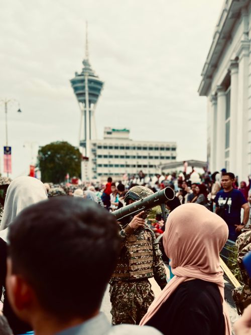 Free An Army soldier carrying his weapon during Malaysian Independence Day  Stock Photo