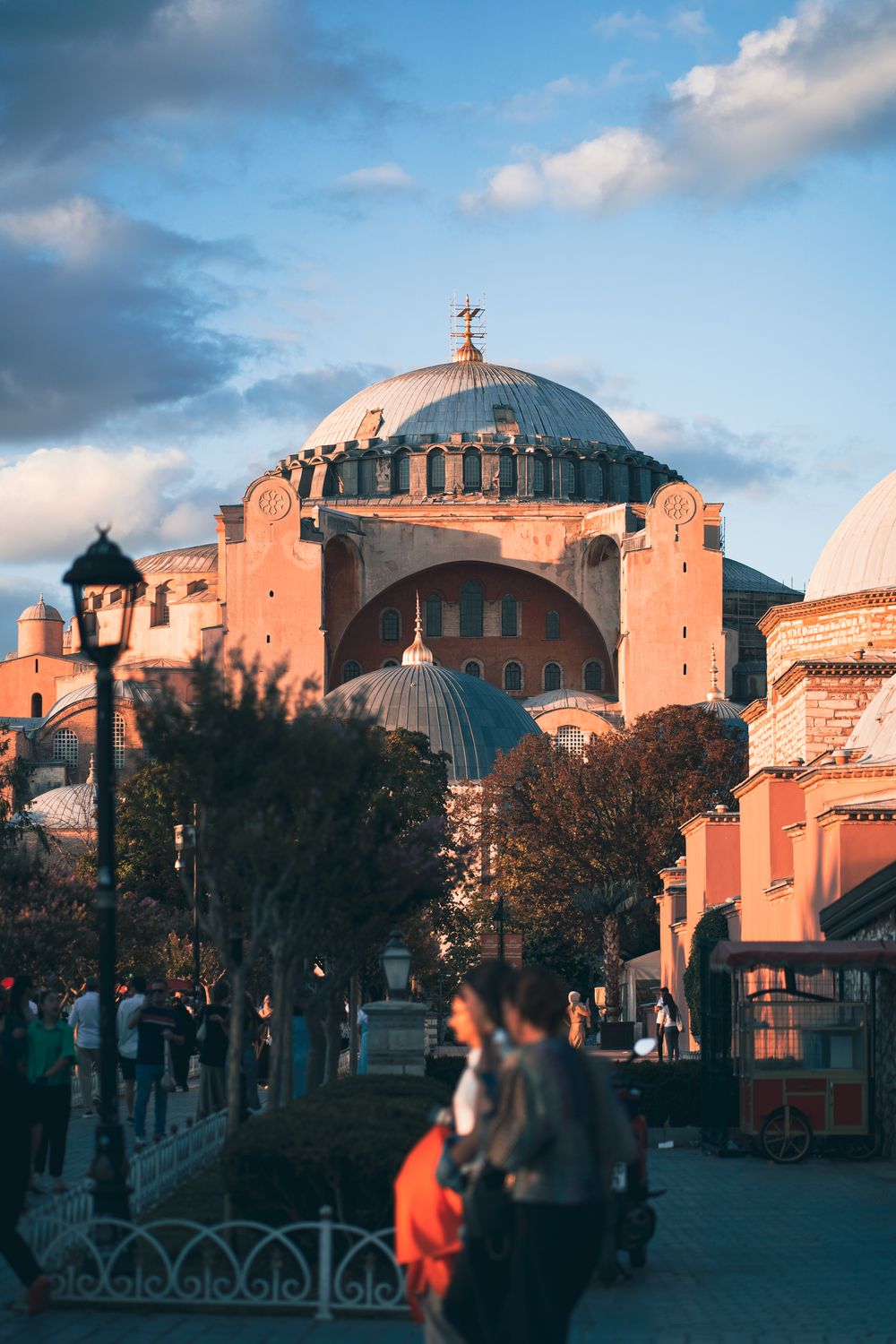 Vista de Santa Sofía al atardecer en Estambul