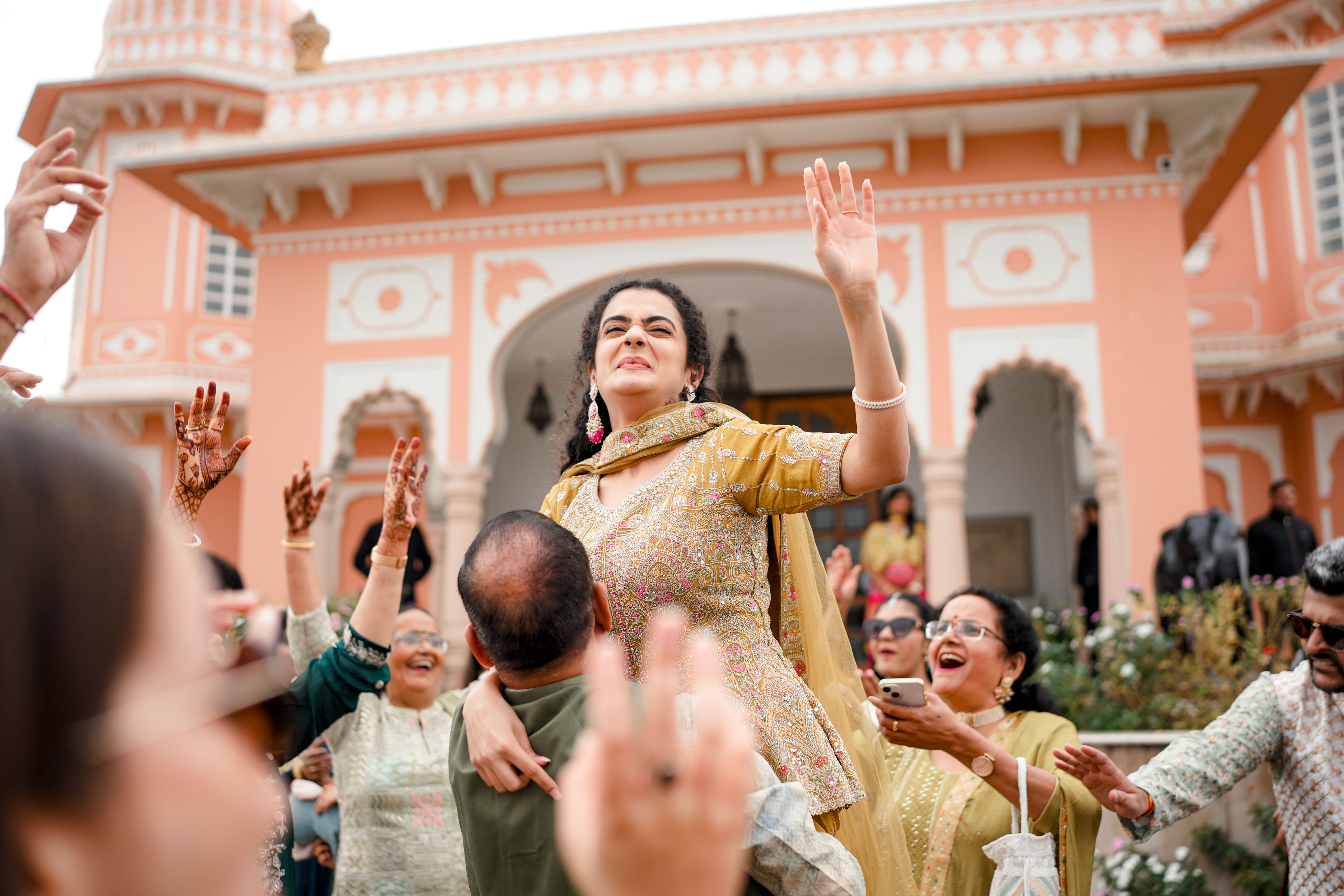 Wedding guest costs: How to budget for travel, gifts and attire — Photo by Anish Bindoriya on Pexels