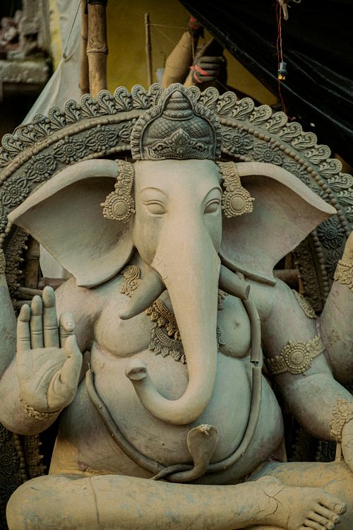 Free Intricately carved Ganesha statue showcasing Hindu culture and religious artistry. Stock Photo