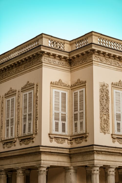 Free Discover the ornate neoclassical building facade in Istanbul, showcasing intricate design and elegance. Stock Photo