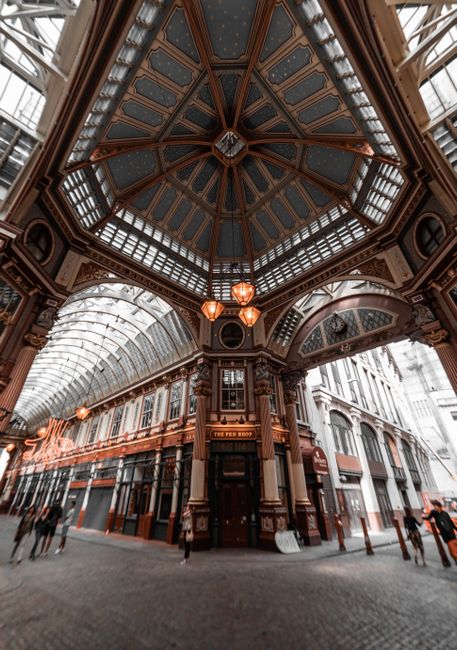 Explore the stunning Victorian architecture of London's Leadenhall Market, a historical landmark.