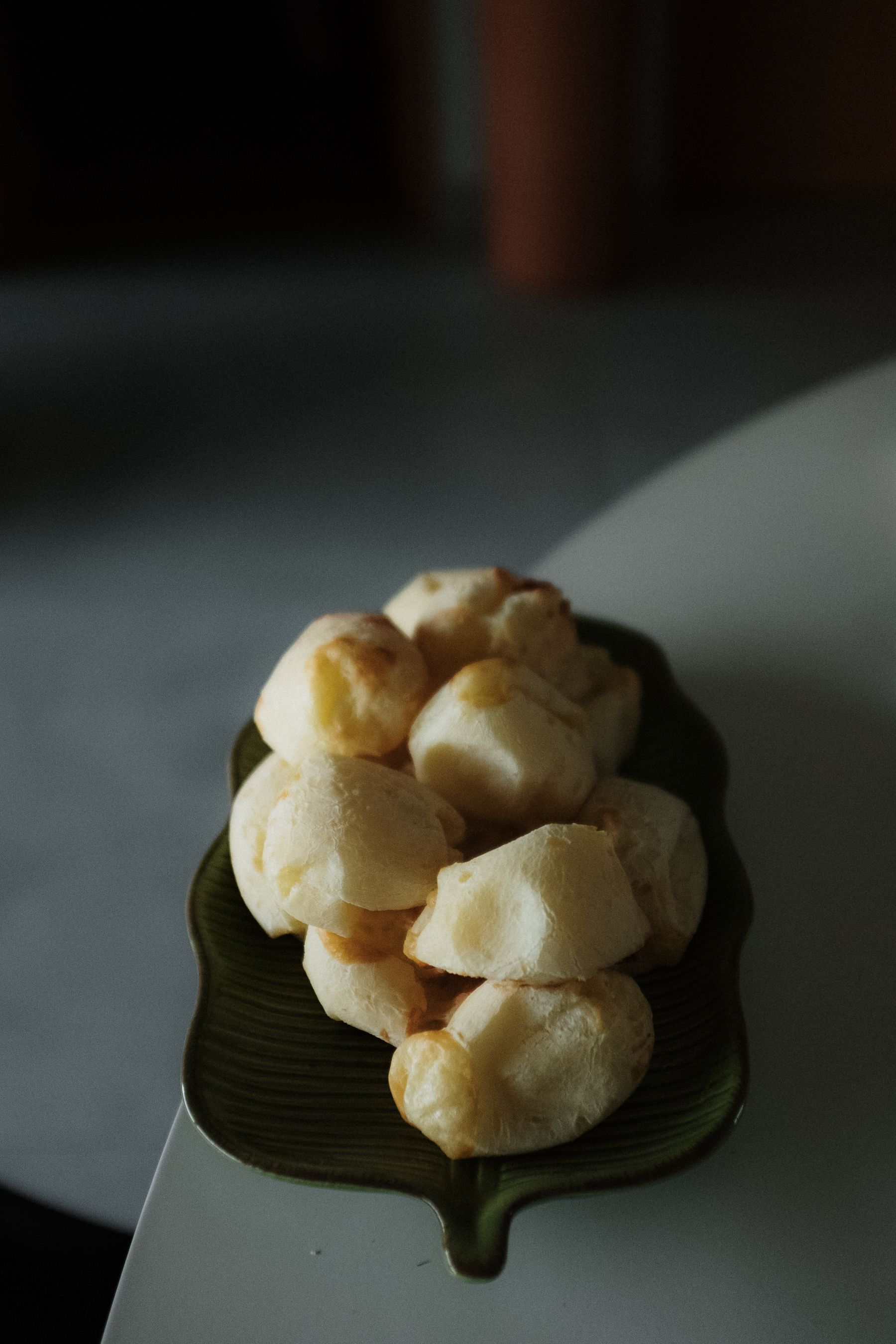 Freshly baked Brazilian pão de queijo
