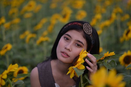 Free Woman At A Sunflower Field Stock Photo