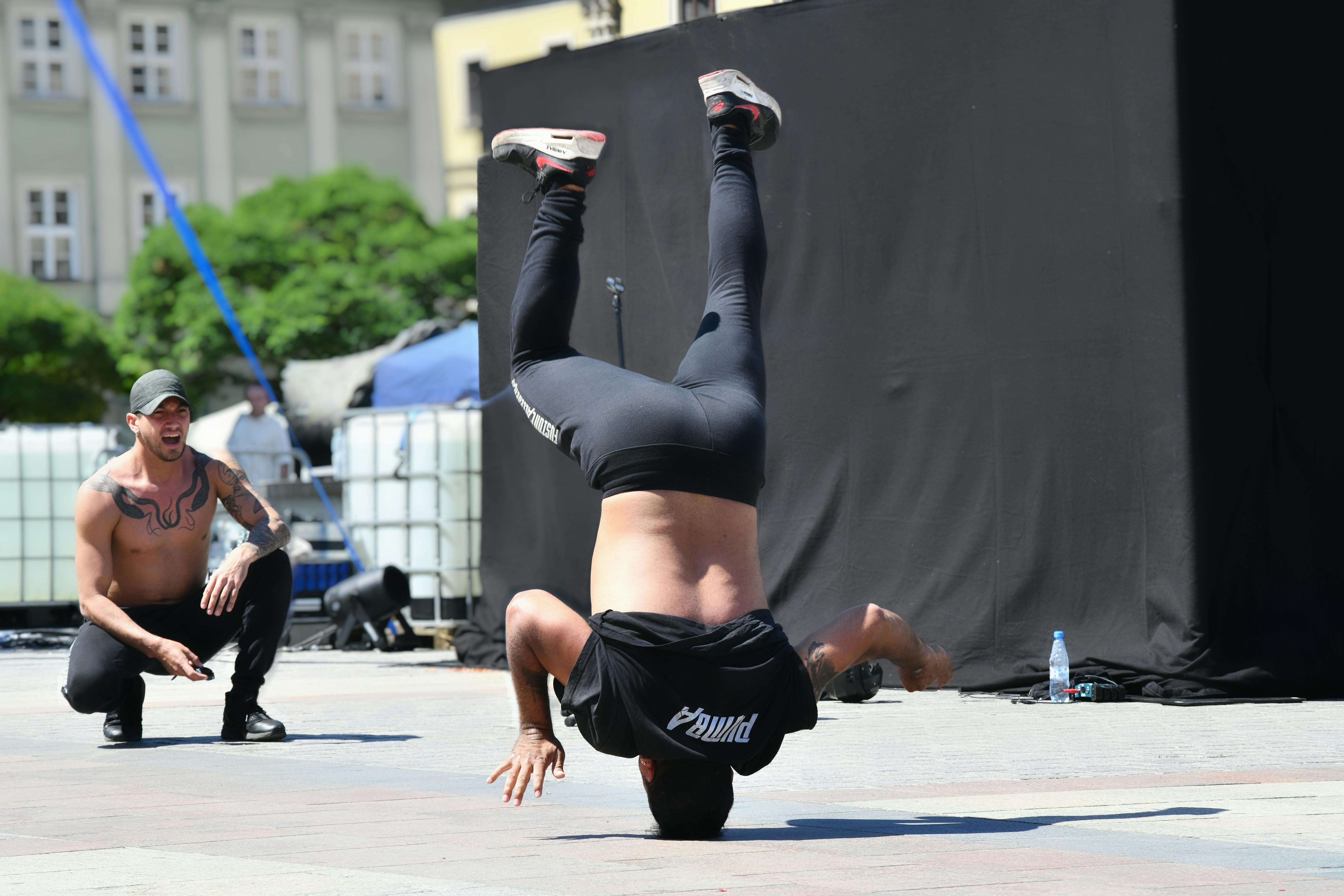 acrobats
