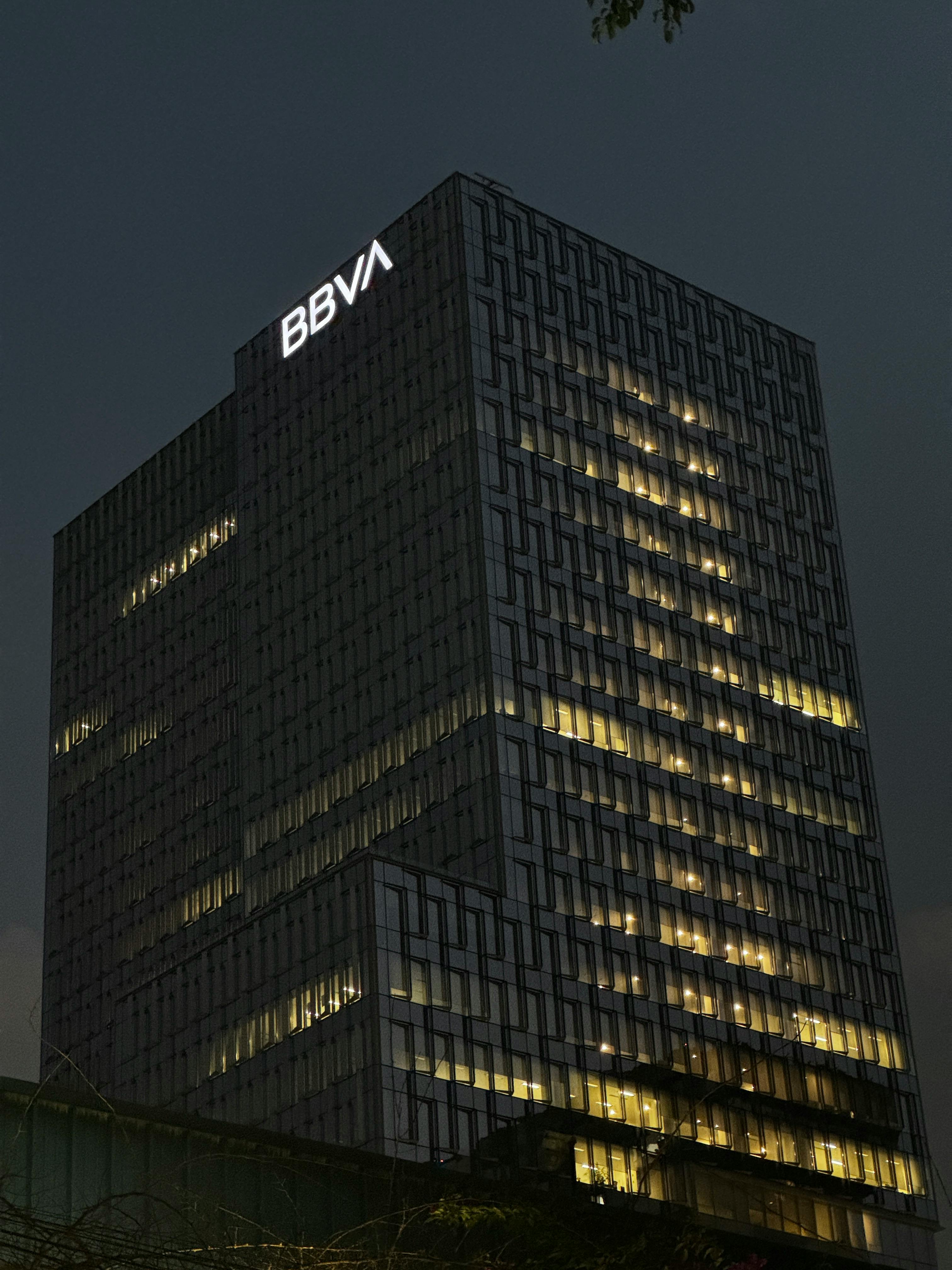 BofA mantiene visión cautelosa sobre el S&P 500 para 2026