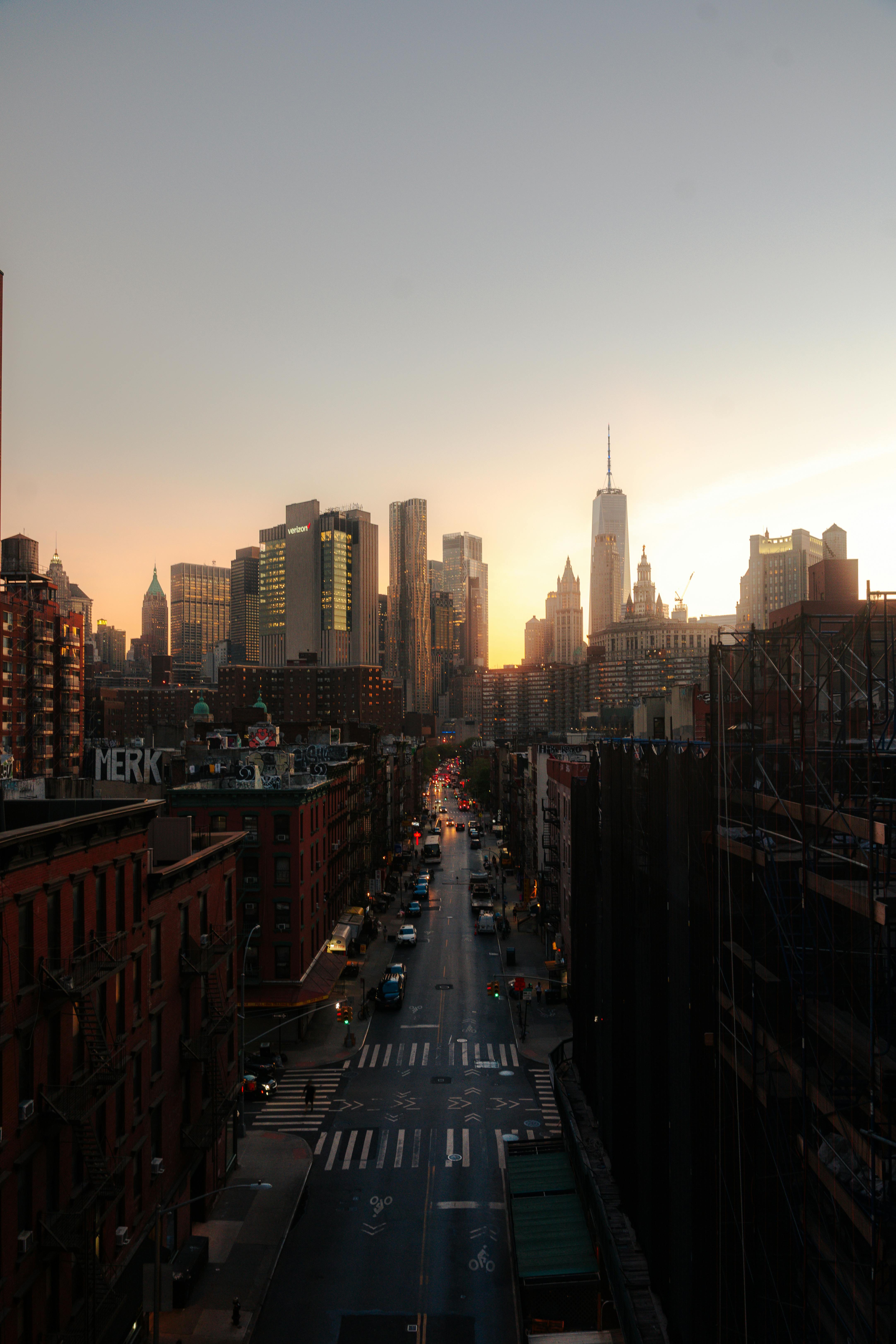 new york city skyline glowing sunset