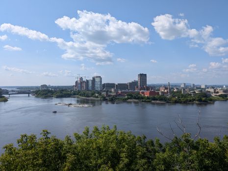 Western Quebecers Want Ottawa Hospital Access, Not Bilingual Status