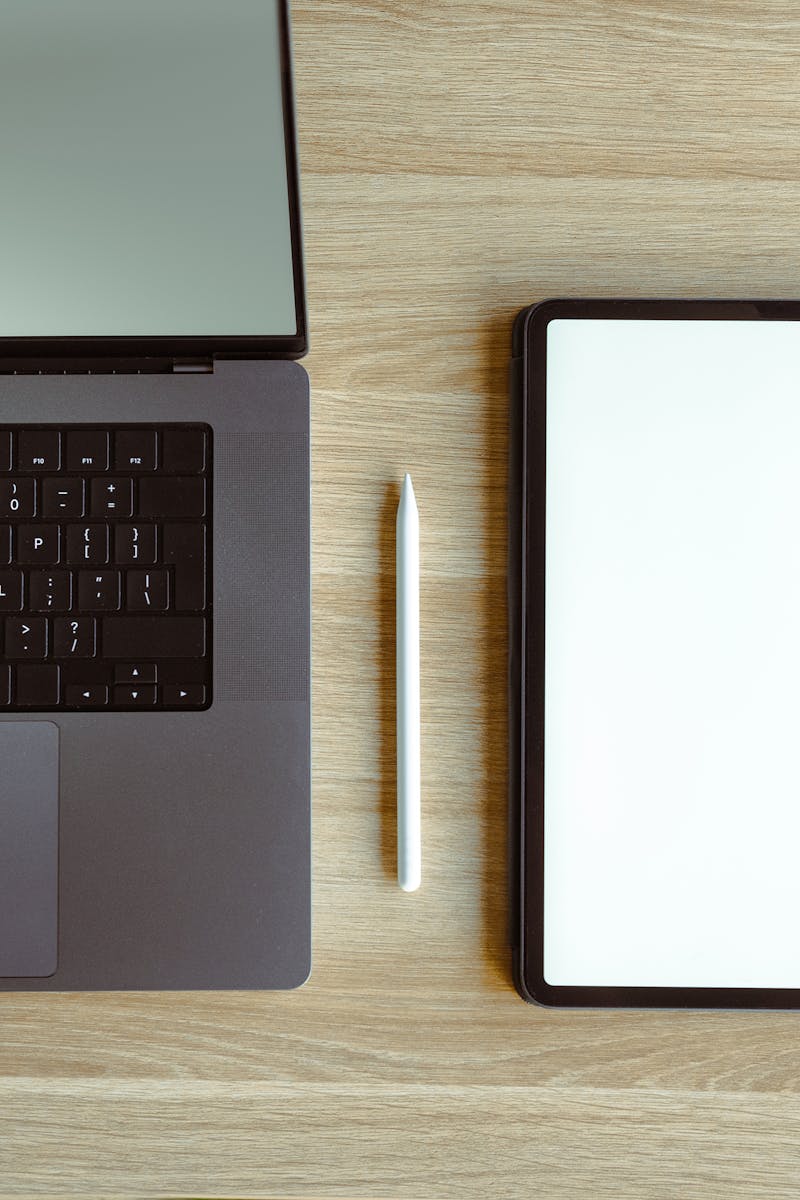 5 Top Yoga Apps To Use At The Office