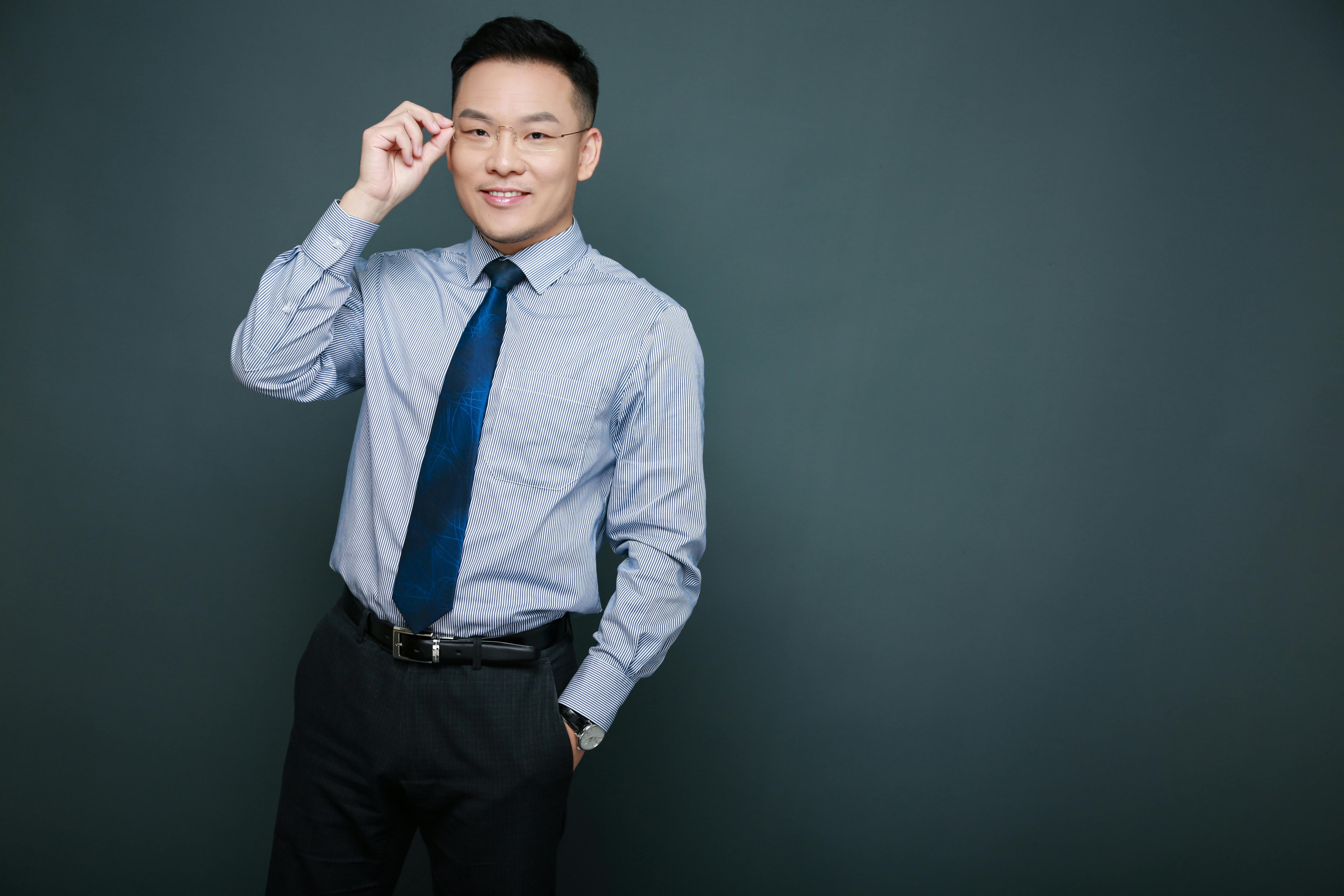 Gratis Foto stok gratis anggun, atensi, biru sebagai warna dominan Foto Stok