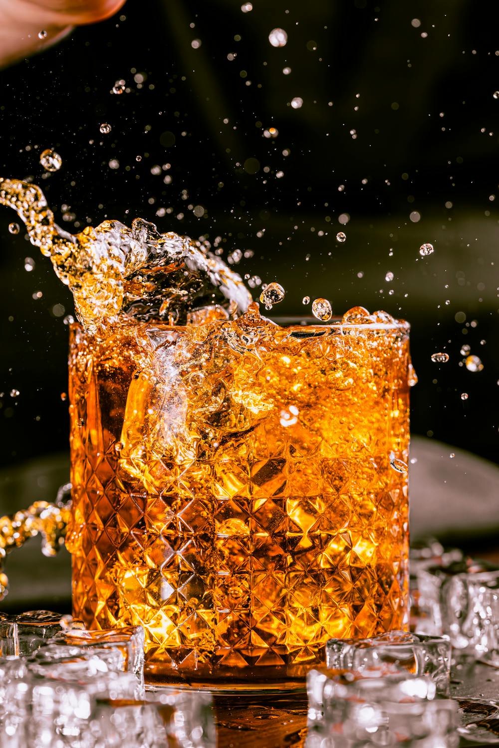 Cranberry Whiskey Fizz