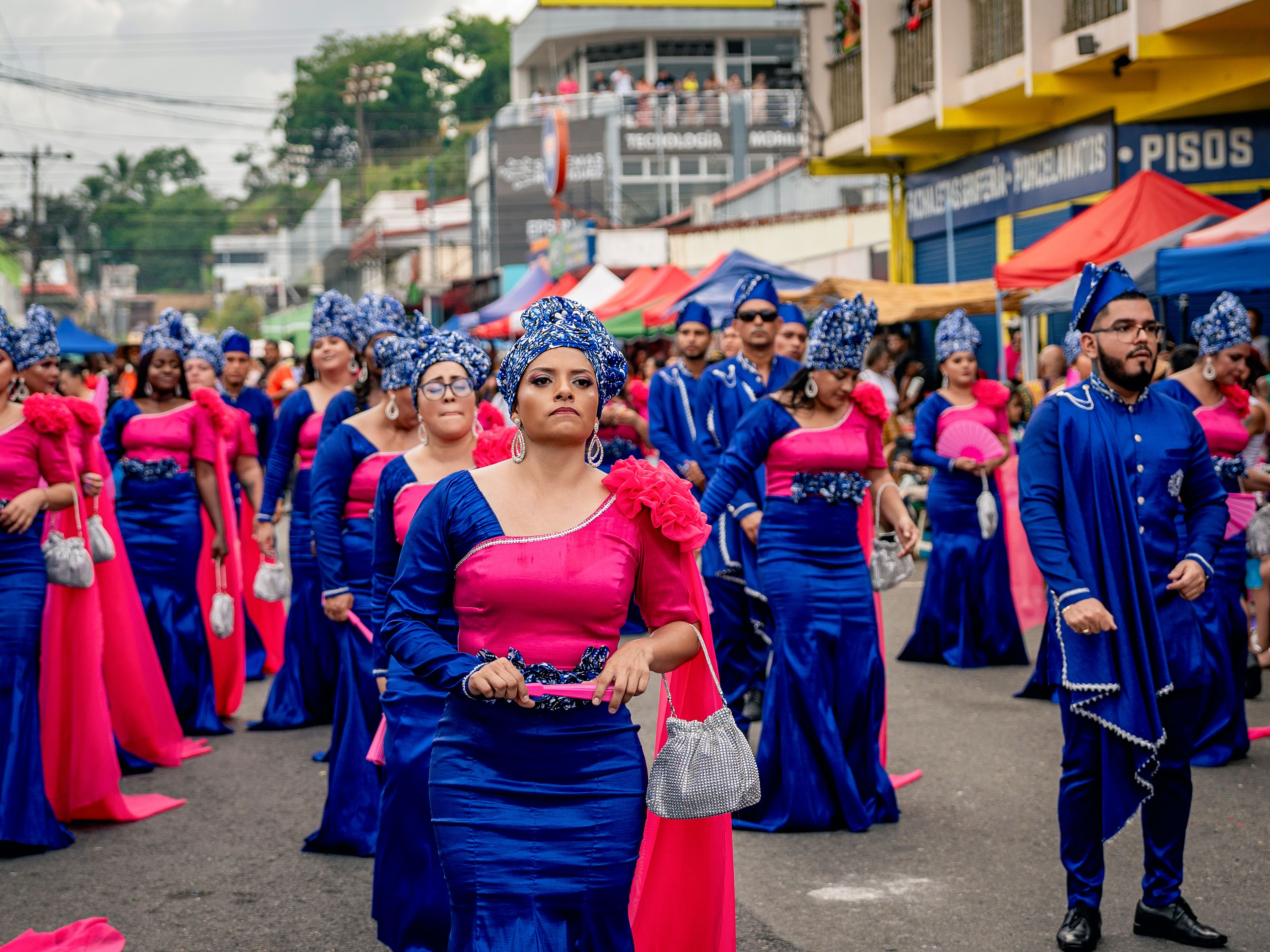 Grand Gala Parade 2024 en Limón · Free Stock Photo