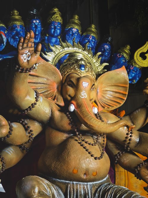 Free Vibrant statue of Lord Ganesha in Andheri, symbolizing religious celebration and cultural heritage. Stock Photo