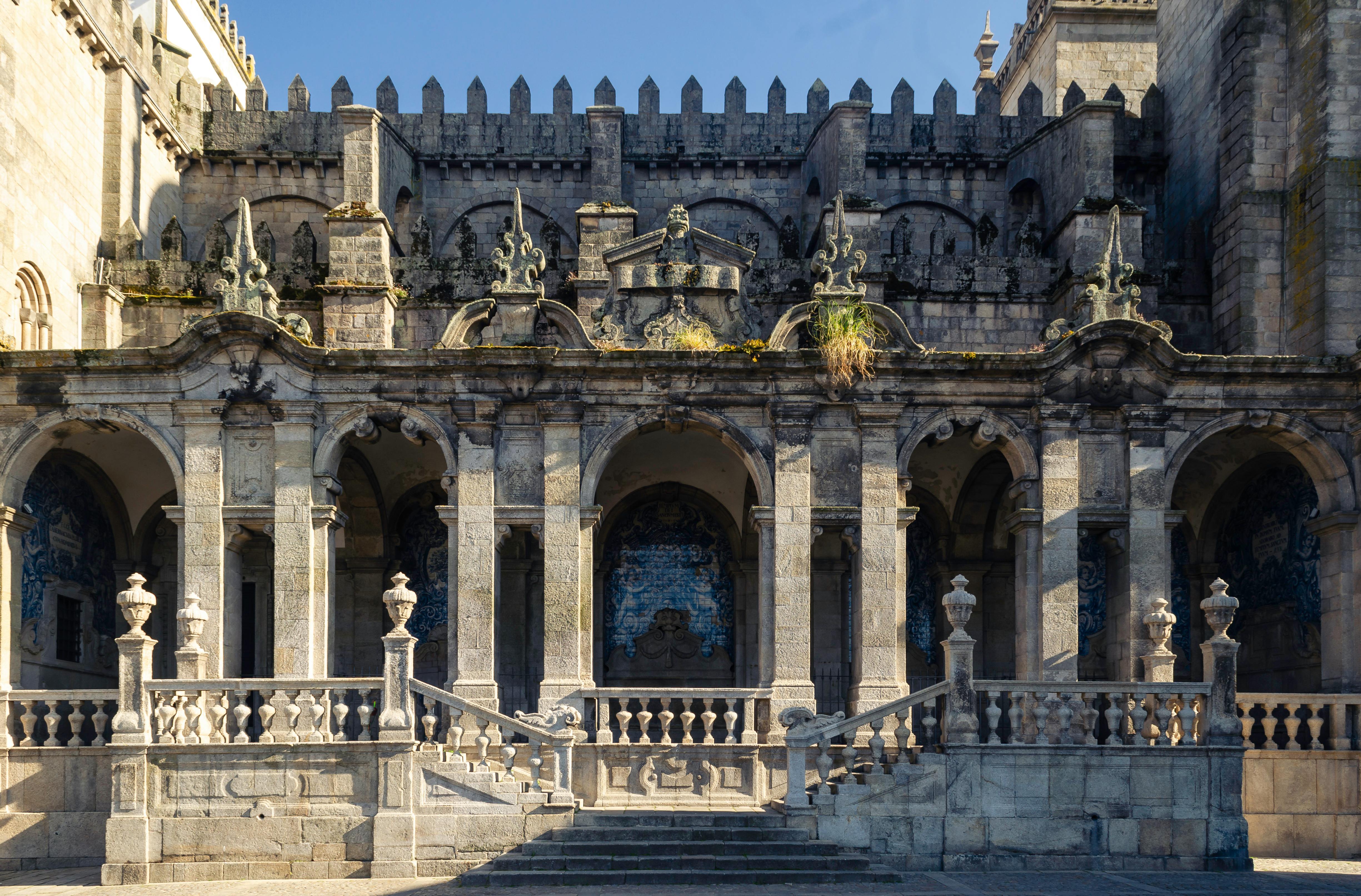 the lateral facade of porto cathedral