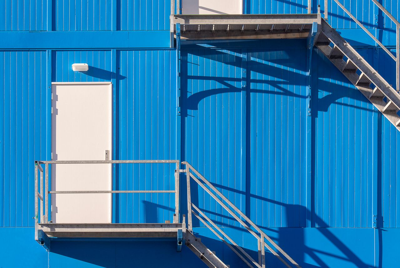 Storage & moves to storage Ridge — removals work in progress