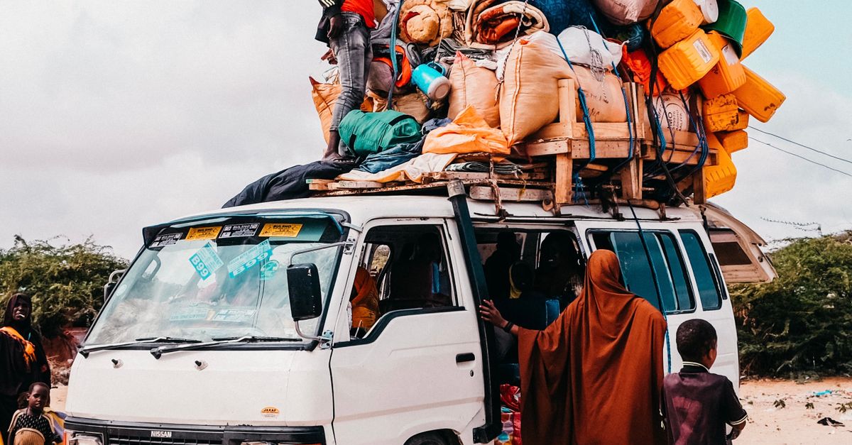 Somalia: casos de RSE que fortalecen cadenas responsables y apoyo comunitario Somalia: casos de RSE que fortalecen cadenas responsables y apoyo comunitario