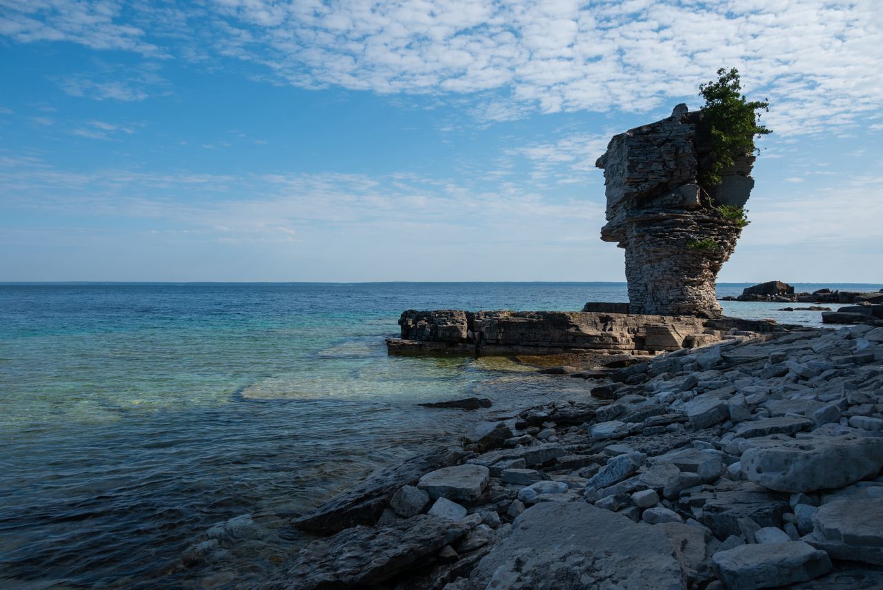 explore the breathtaking rock formations and clear blue waters of geor