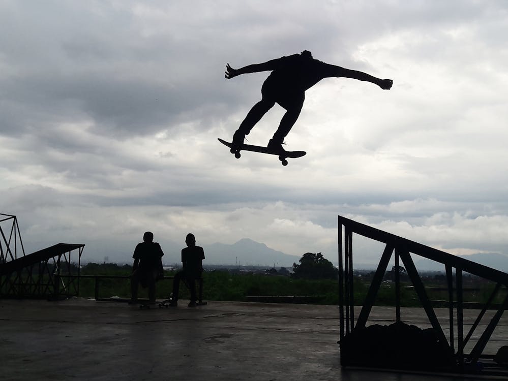 Free stock photo of silhouette, skateboard, skateboarder