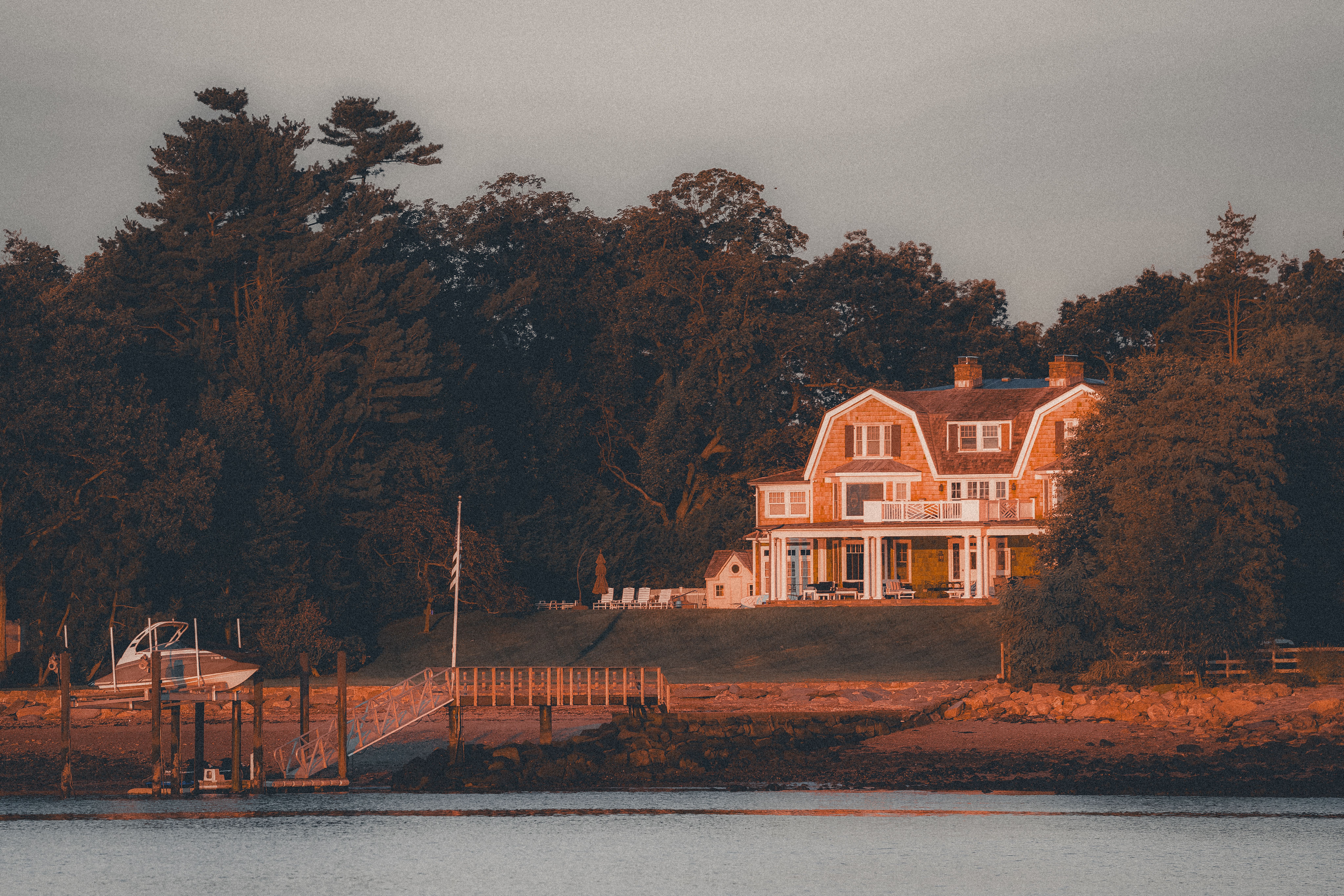 The race to save a Cape Cod salt marsh from sea-level rise — Photo by David Kanigan on Pexels