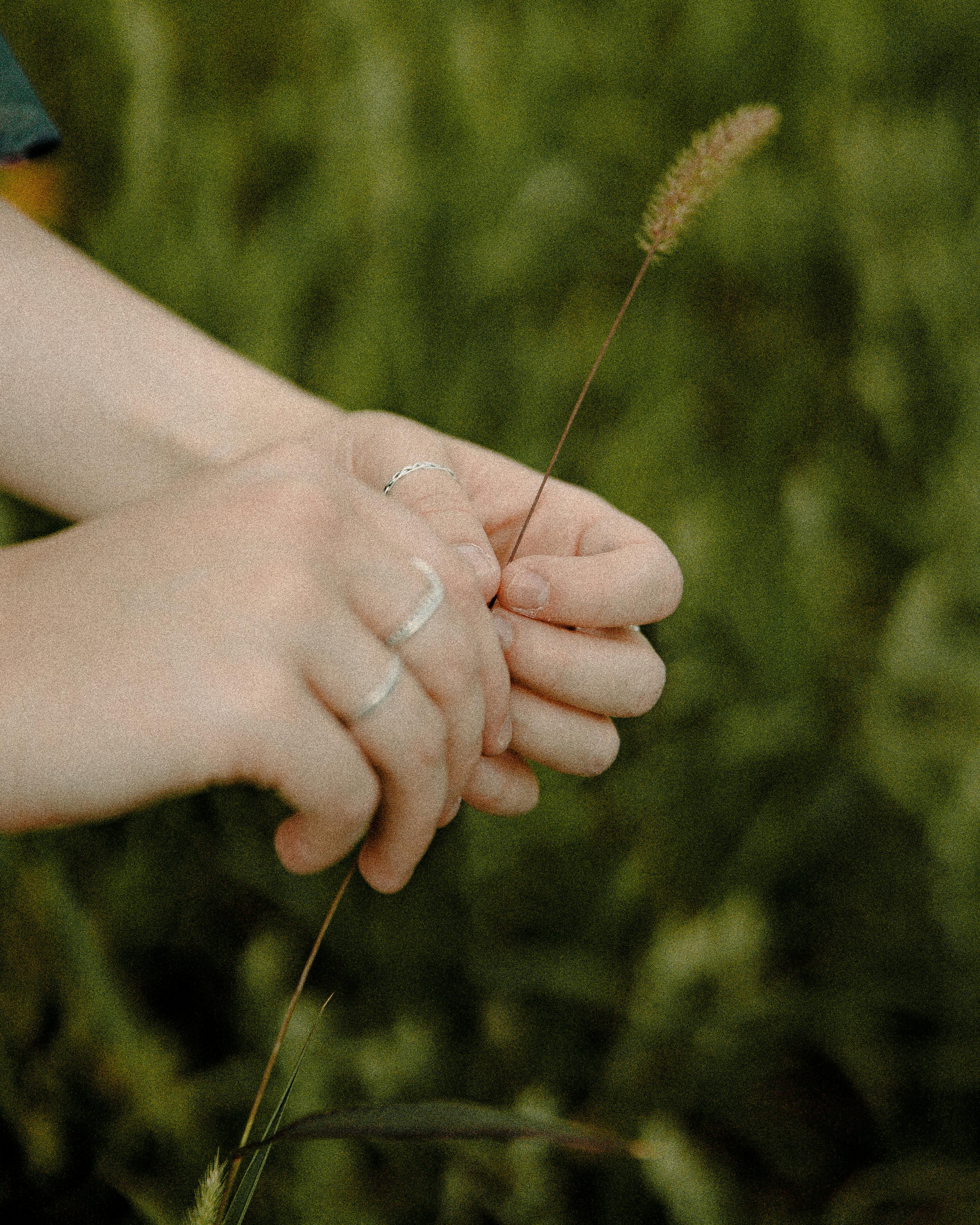 When a girl wears a ring on her right middle finger?