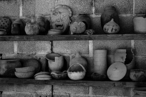 Handmade ceramics, photo by quang vinh on Pexels