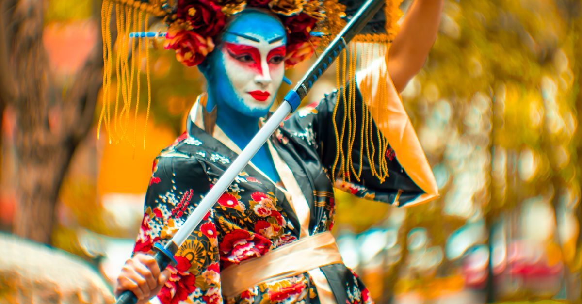 Geisha Hat Geisha Standing in Traditional Clothing and with Katana · Free Stock Photo