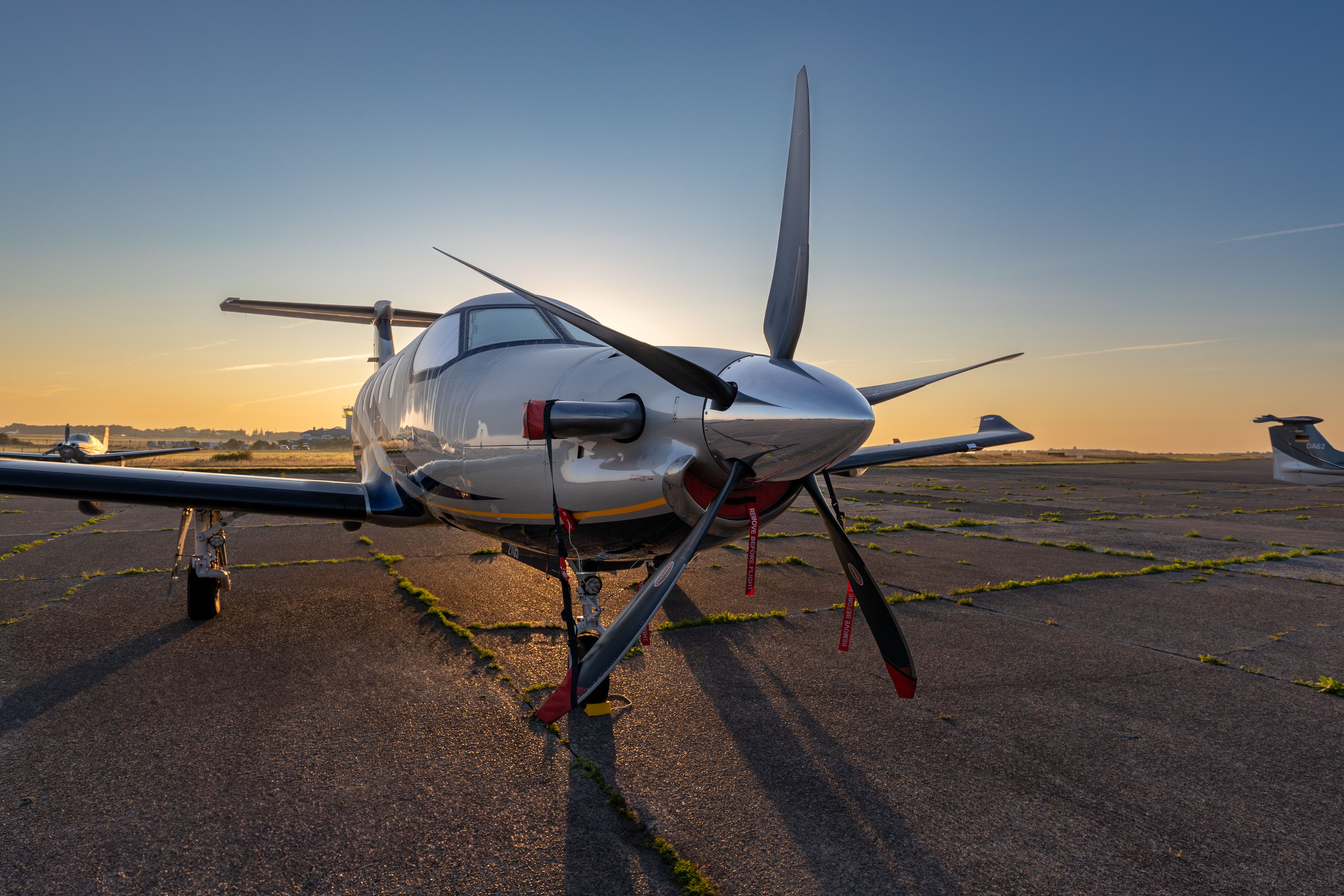 Kalkulator plane photos download the best free kalkulator plane stock