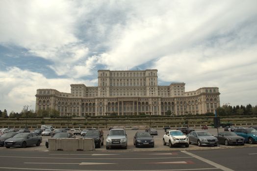 Noi reglementări privind detașarea înalților funcționari publici
