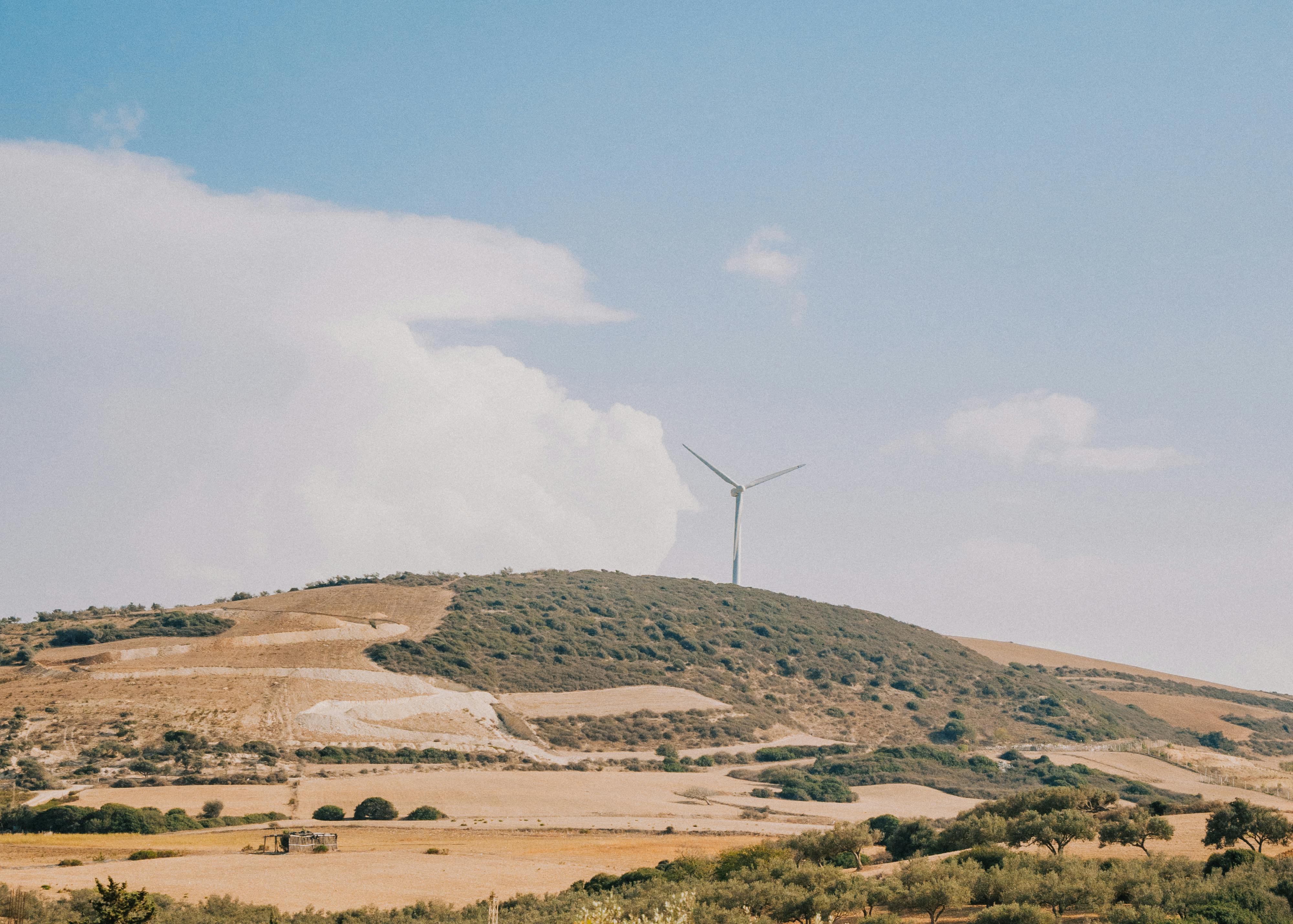 is green energy sustainable how to live a green sustainable life — Photo by Amine Mayoufi on Pexels