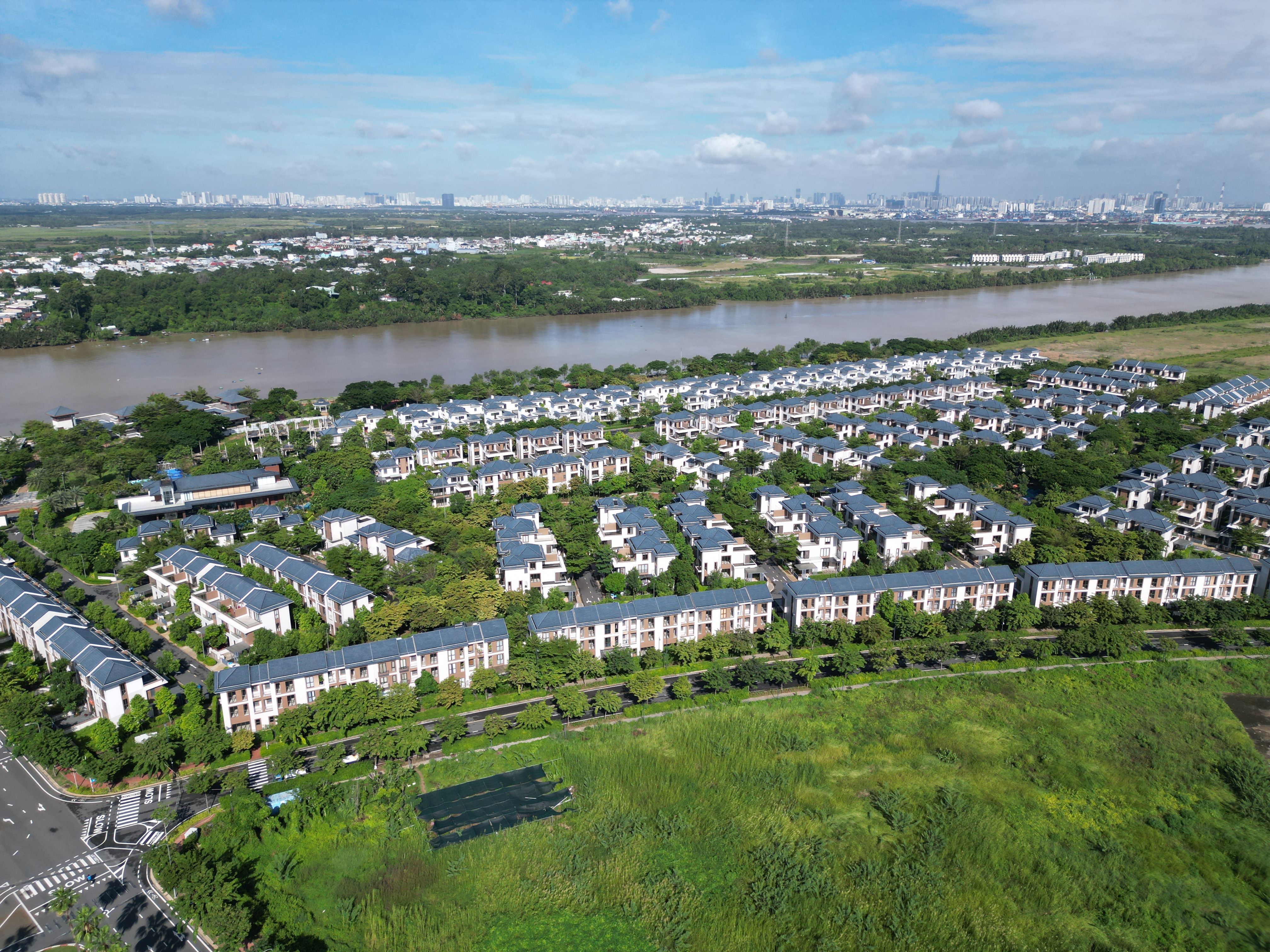 Housing developer names president of investment arm, closes 1st real estate fund — Photo by Kushie In Vietnam on Pexels
