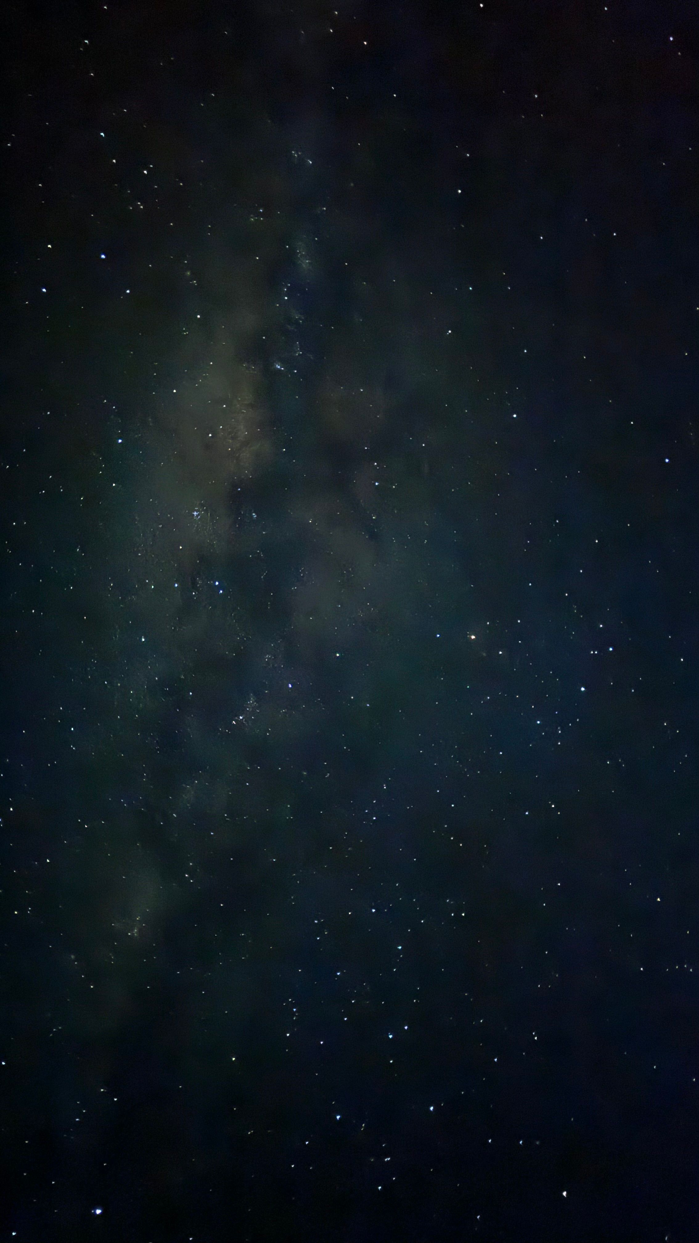 Fotomural Una vista impresionante de un cielo estrellado con detalles celestiales visibles sobre Murthal, India.