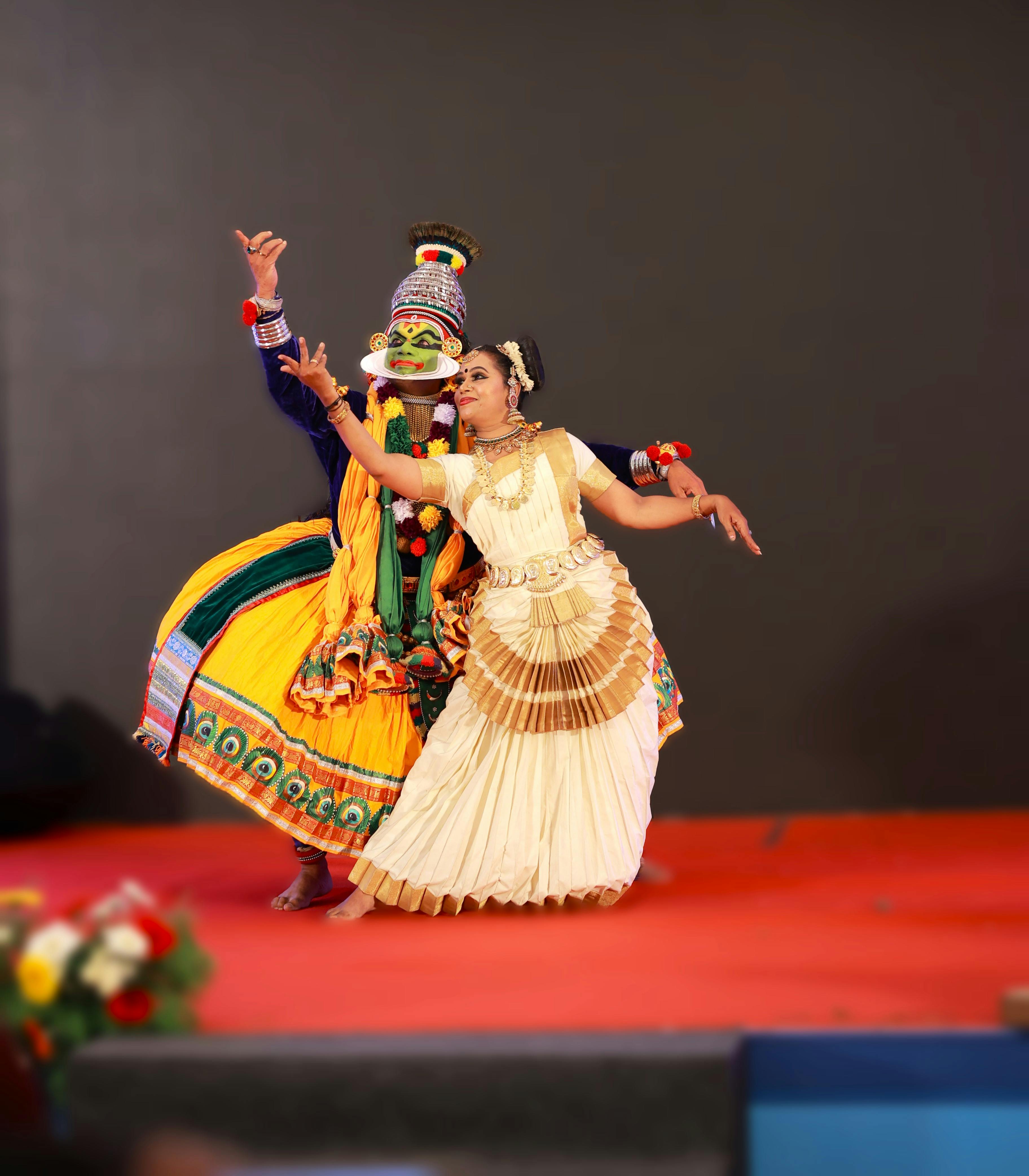 Kids Playing in Gali
