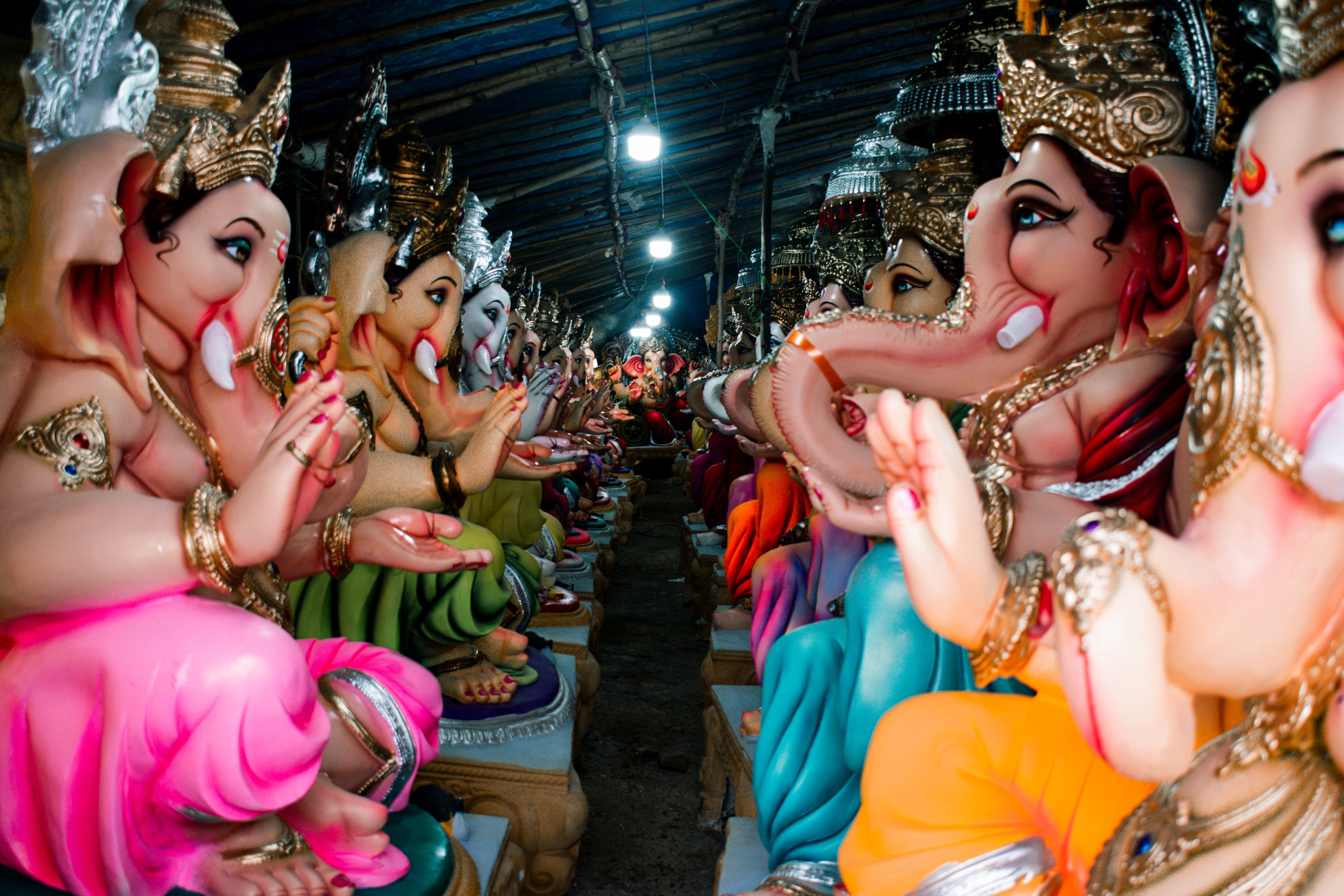 Hyderabad Police review Ganesh festival safety, urge idol makers to follow rules