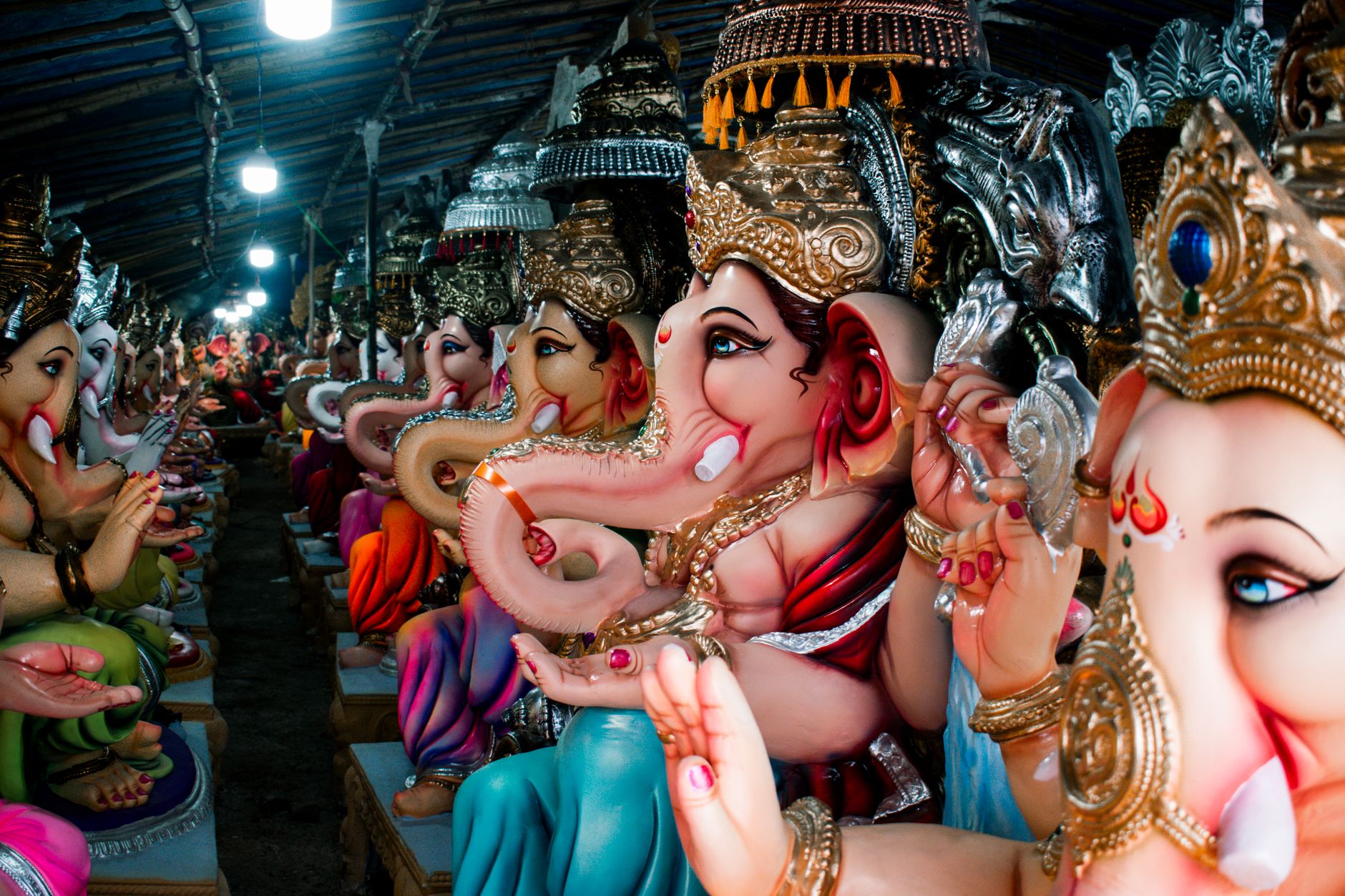 Featured image for the article: Mumbai students make clay Ganpati idols at BMC-backed workshop