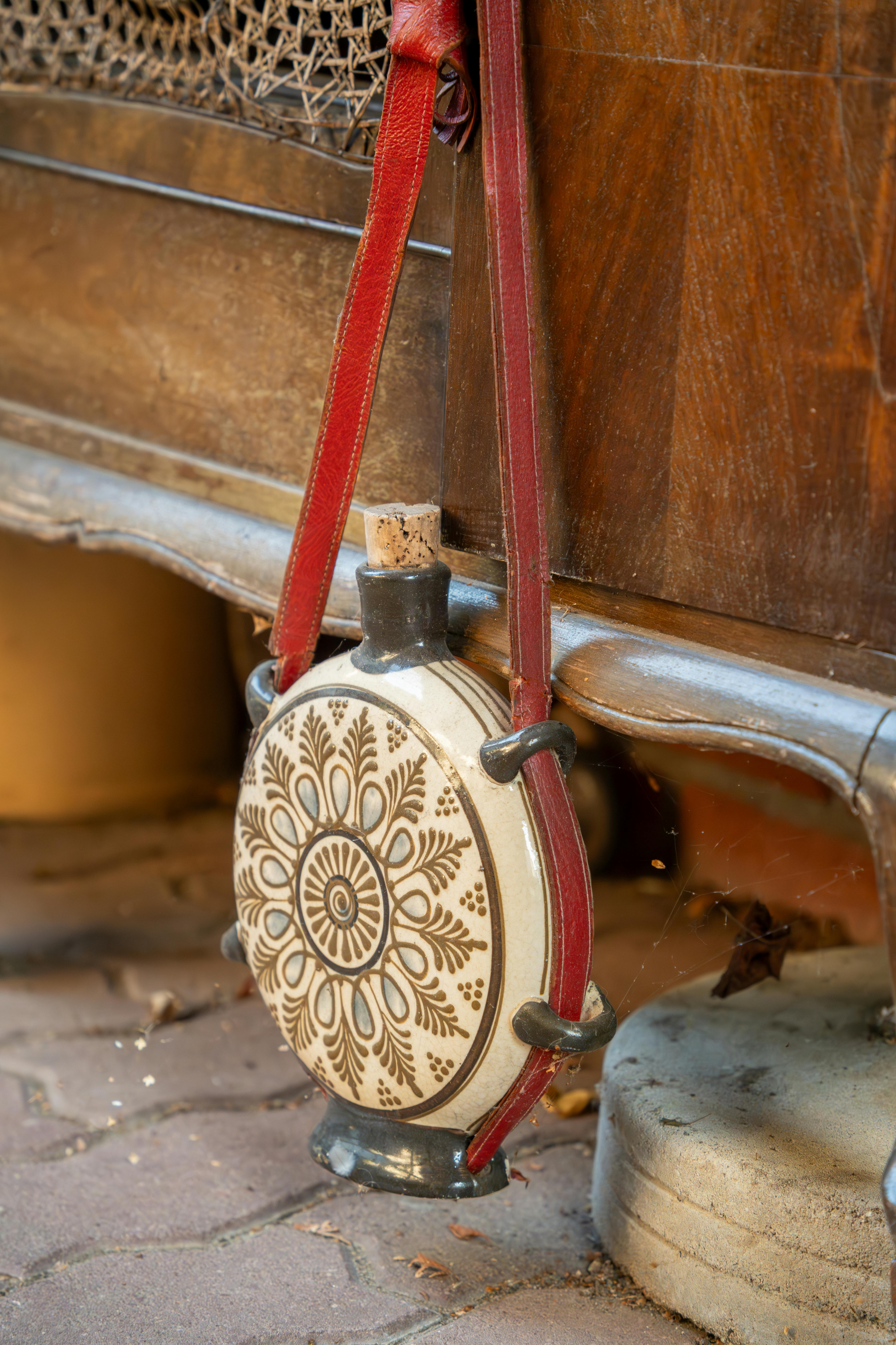 <b>Yuk, Lestarikan Warisan Seni Ukir Kulit Purwosari!</b>