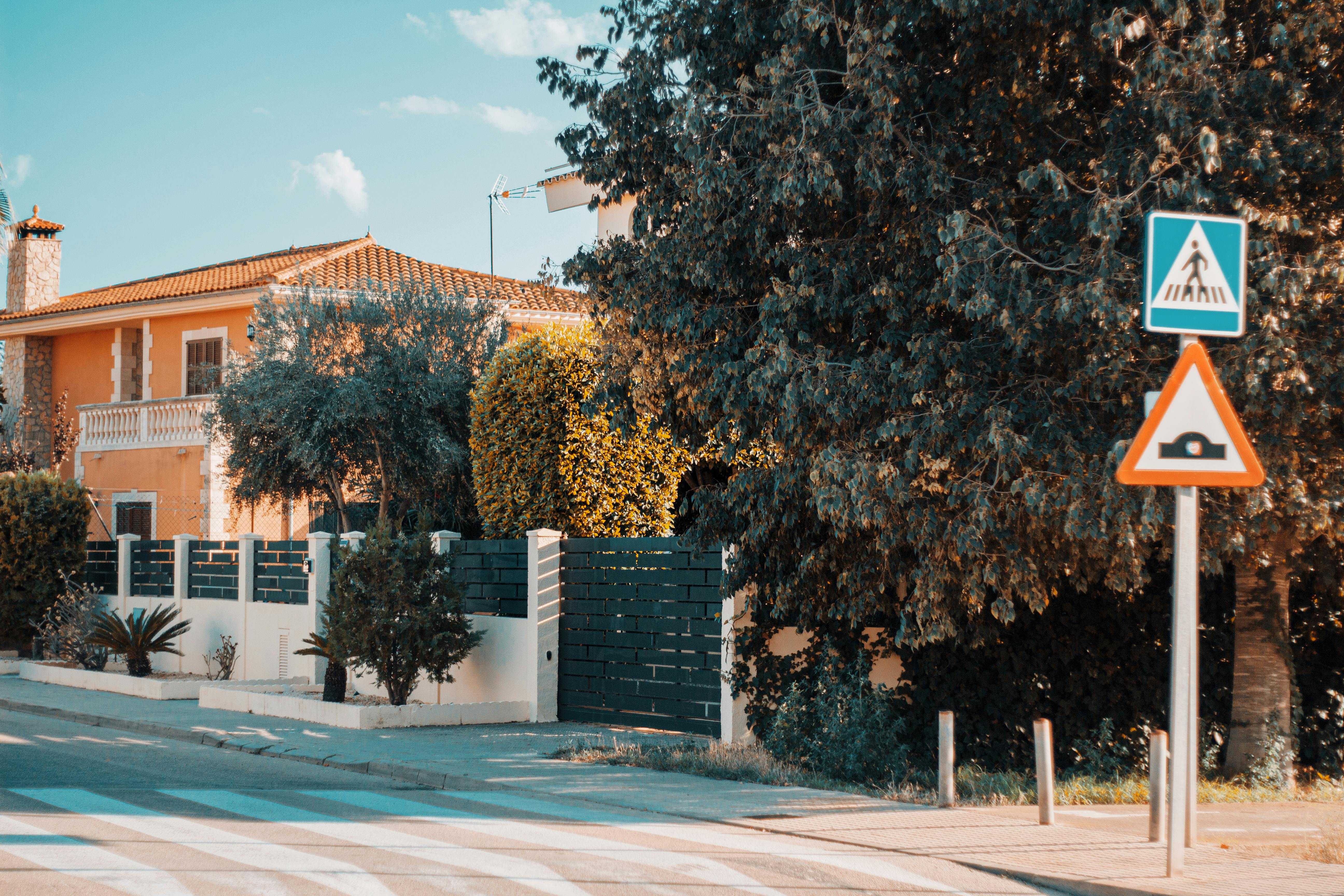 Home insurance shock eases but costs stay elevated, Newrez finds — Photo by Burkay Canatar on Pexels