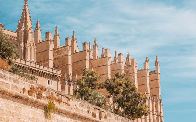 Photo: Burkay Canatar on Pexels Explore the majestic Gothic architecture of La Seu Cathedral in Palma, Mallorca.