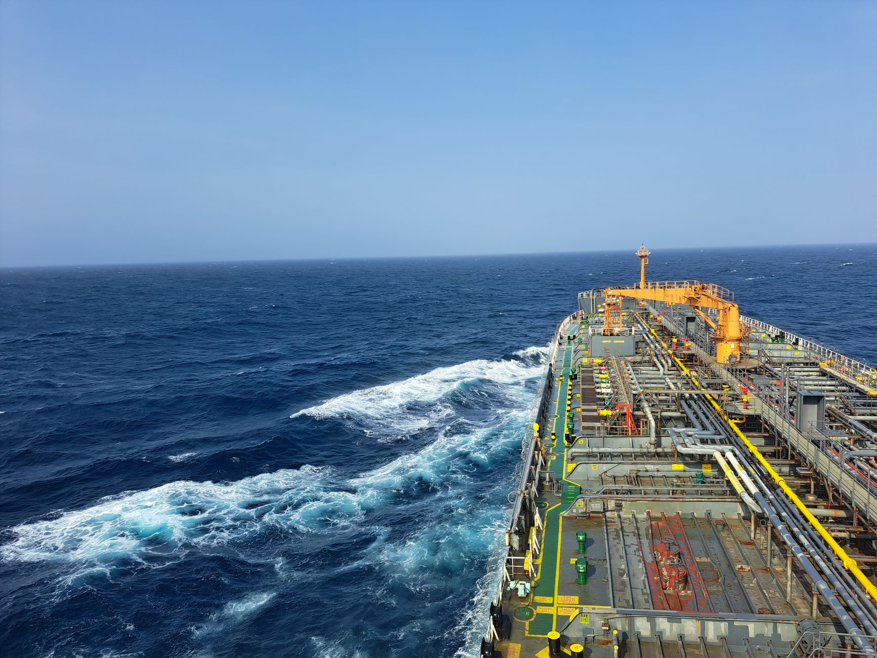 Oil Futures Drop on Hormuz Reopening Deal Speculation