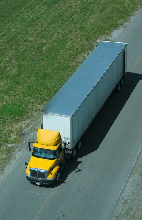 Základová fotografie zdarma na téma nákladní automobil