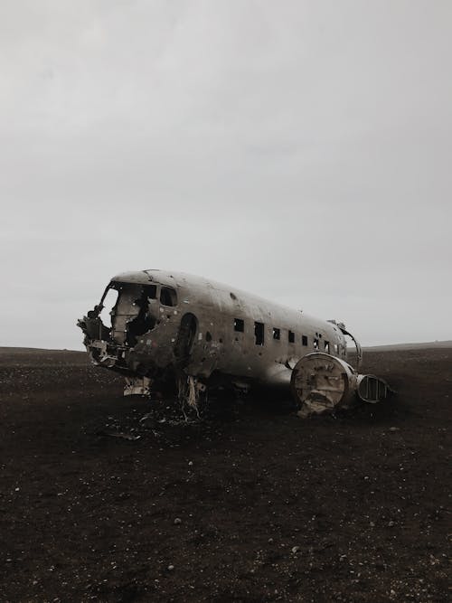 Free Wrecked Airliner Stock Photo