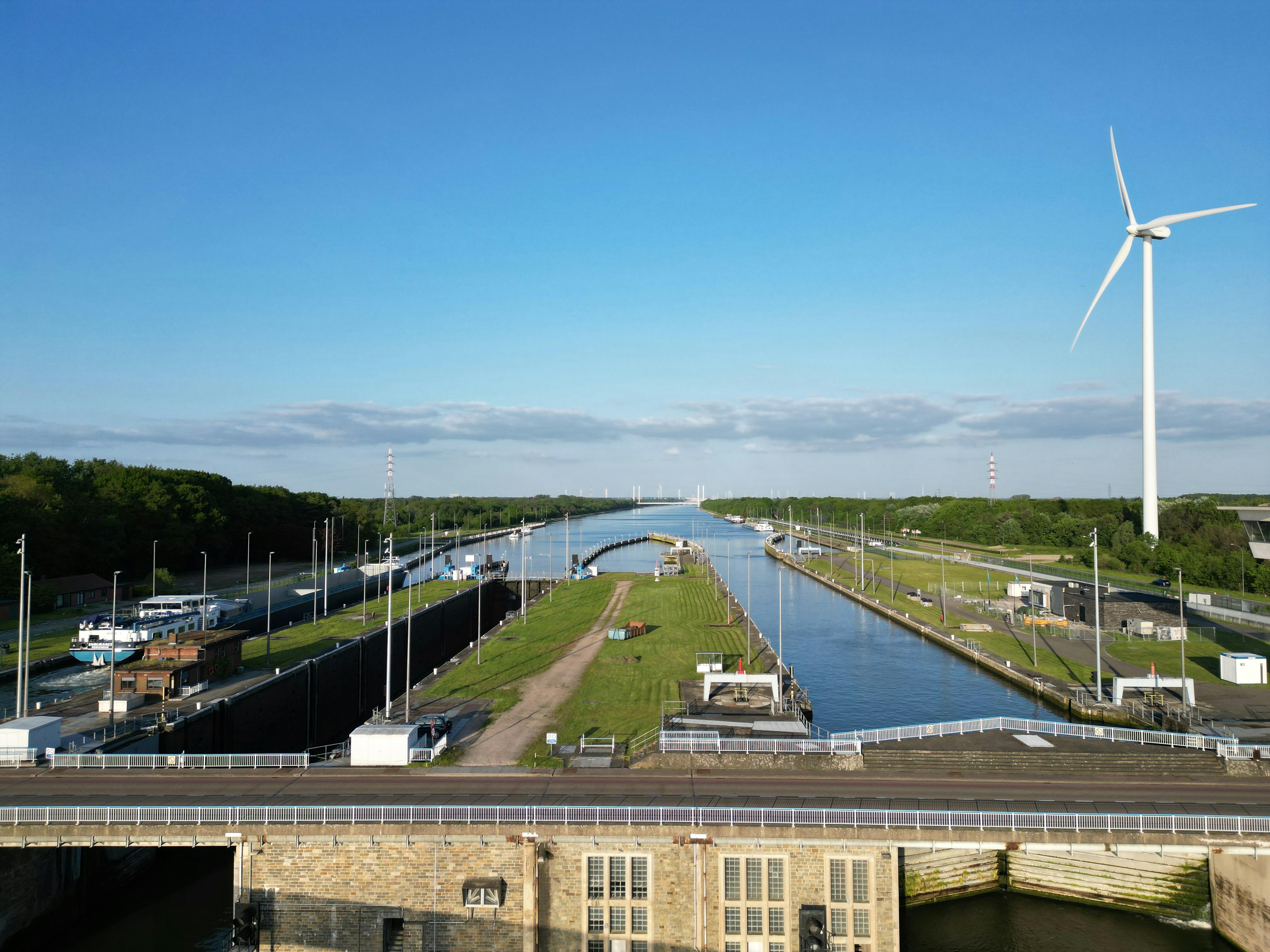Sustainability of green hydrogen technologies depends on energy mix and supply chain — Photo by Mortaza Raisi on Pexels