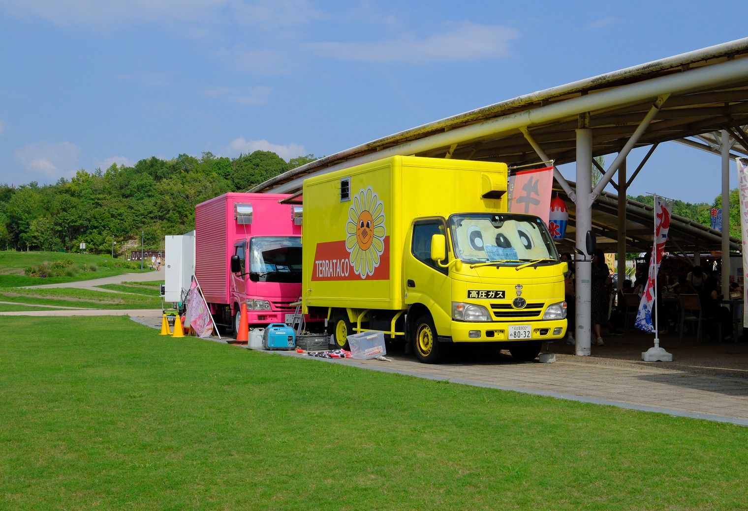Reeth — man and van team loading a removal van