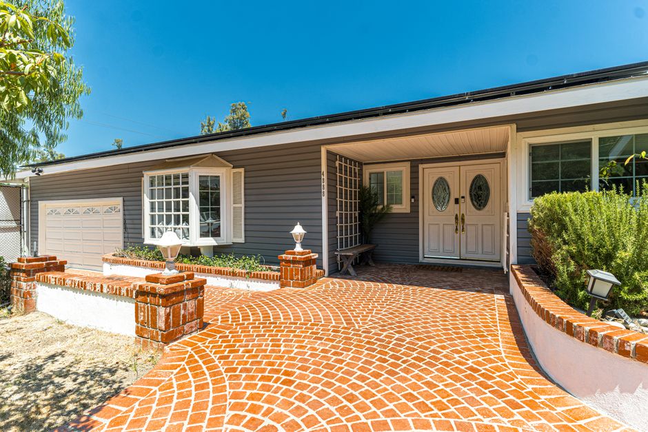 Brick patio design - patio designers near me