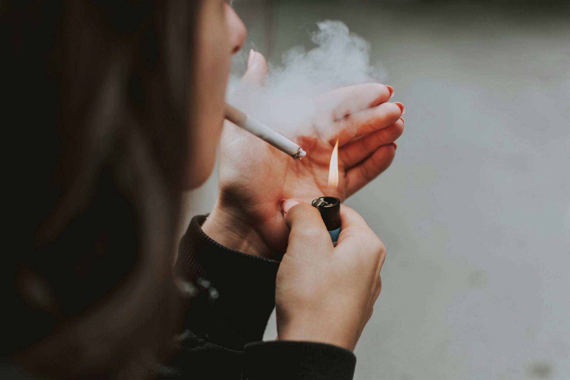 Godaan puasa untuk menahan rokok sulit dilakukan